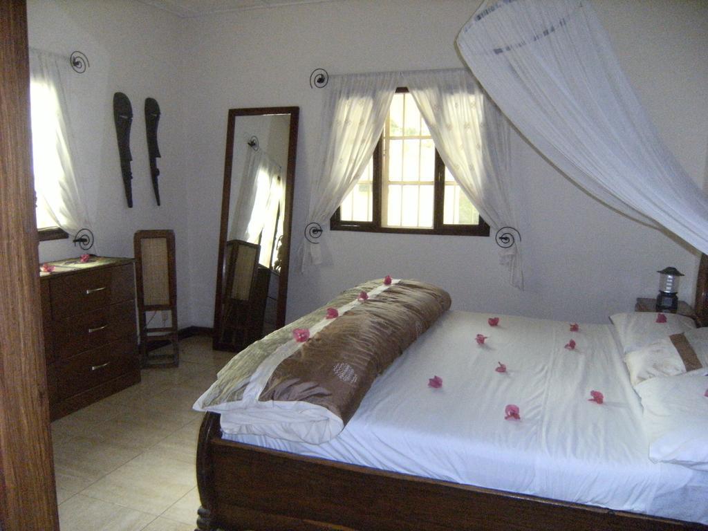 Mandinka Lodge Kololi Rom bilde
